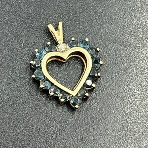 10K Yellow Gold 2g Blue Spinel Diamond Accent Signed Vintage Heart Pendant